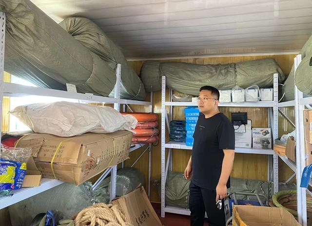 防汛物資|應急救災裝備|消防滅火裝備|水域救援裝備|消防救援裝備|多年應急裝備經(jīng)驗打造行業(yè)品牌！