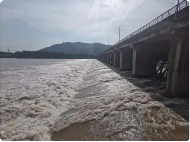 98年抗洪，中央決定最后關(guān)頭炸堤分洪，朱镕基：等等，我再加句話