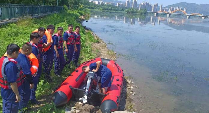 補短板強弱項，提技能礪精兵，縣應(yīng)急管理局開展水上救援訓(xùn)練